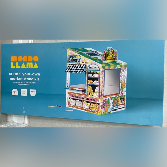 Mondo Llama Create-your-own market stand kit - Picture 1 of 6